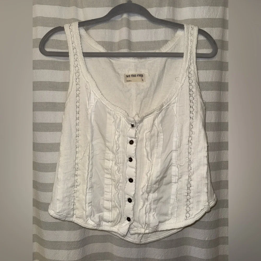 Euc We the Free white button down tank top sz medium - Picture 1 of 10
